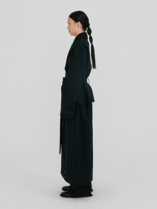 Eenk Zeidia Oversized Belted Trench Coat - Black