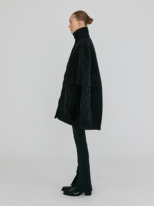 Eenk ZO Voluminous High Neck Jacket - Black
