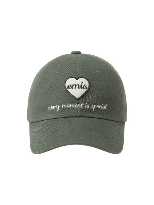 [emis] HEART WAPPEN BALL CAP-KHAKI