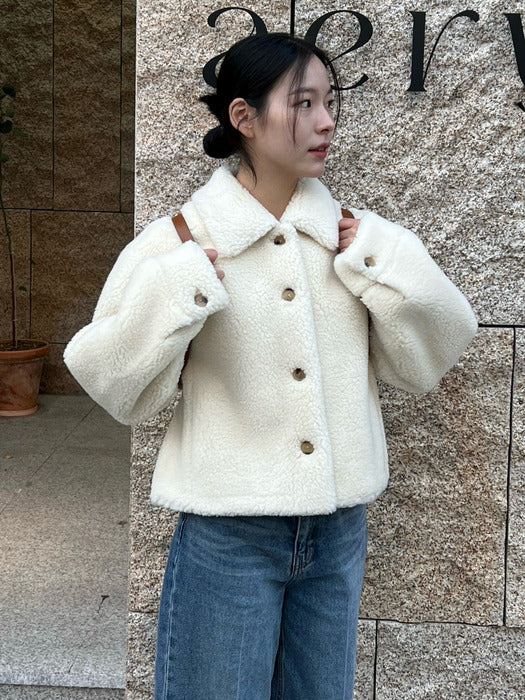 [TILLIDIE] Shearing fur cropped mustang jacket_Ivory