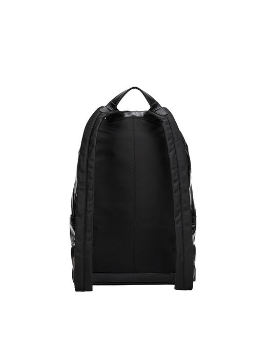 [vunque] Toque Cabin Crew Backpack L (Large) in Black