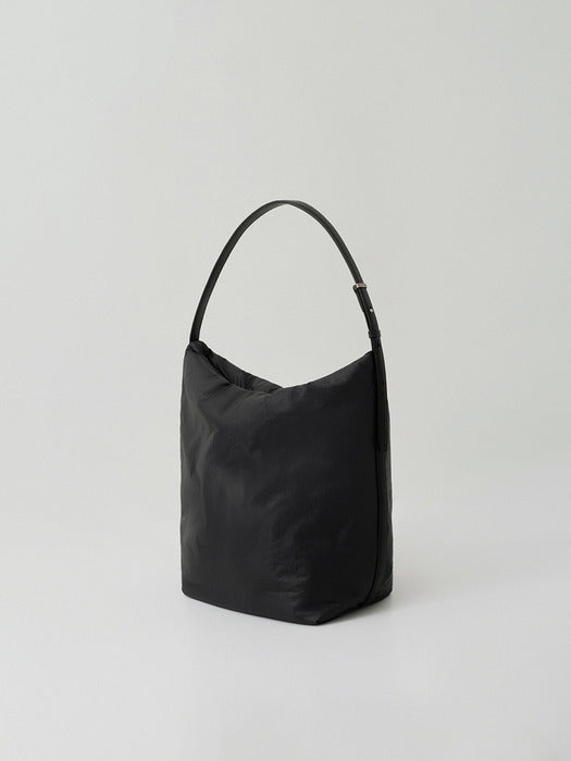 lake padded bag (black)