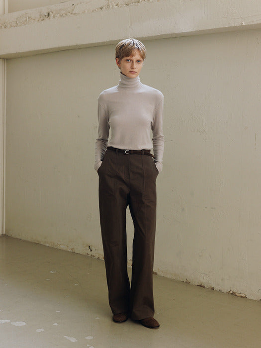 soft turtleneck (beige)
