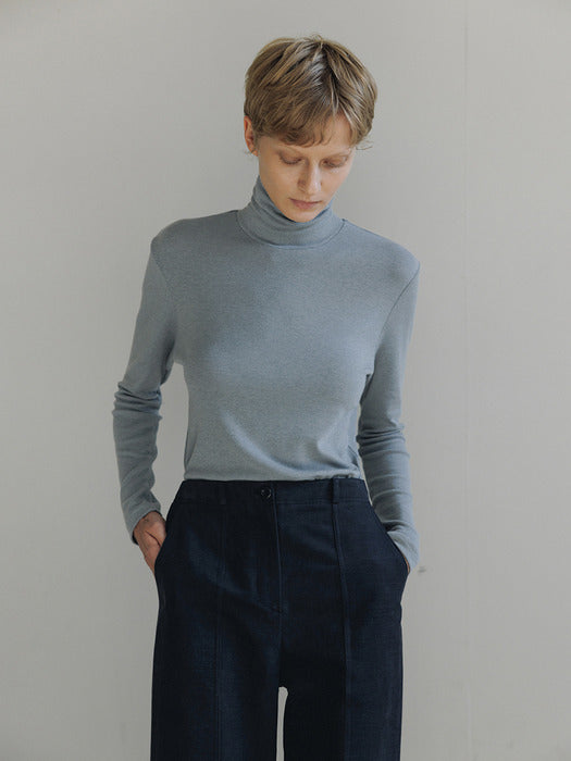 [moia] soft turtleneck (baby blue)