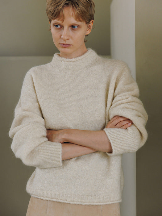 mock neck pullover (butter)