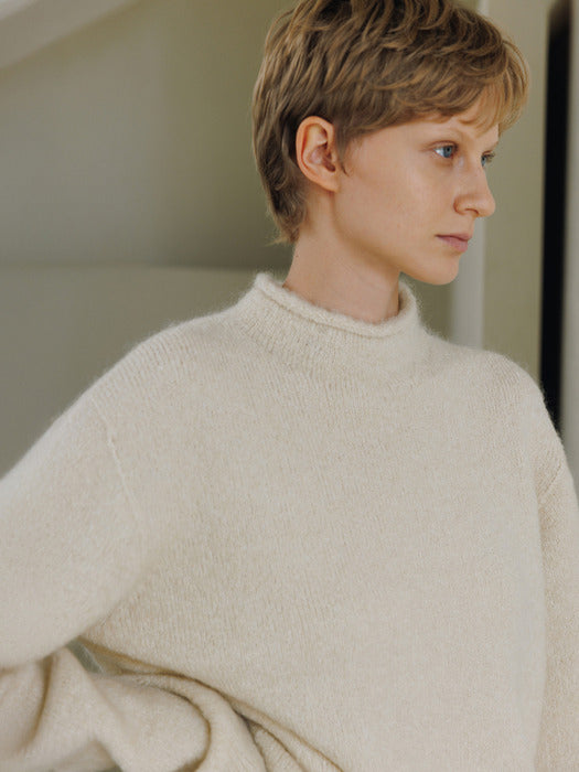 mock neck pullover (butter)