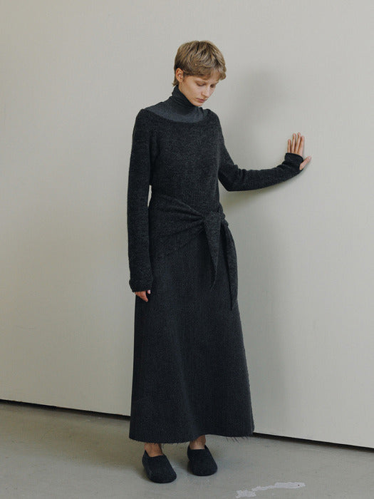 [moia] cutting maxi skirt (charcoal)