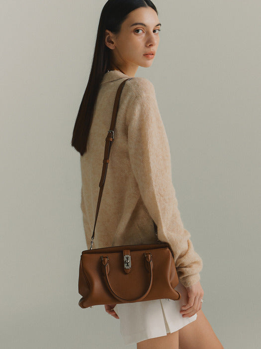 [vunque] Toque Trophy Tote M Camel