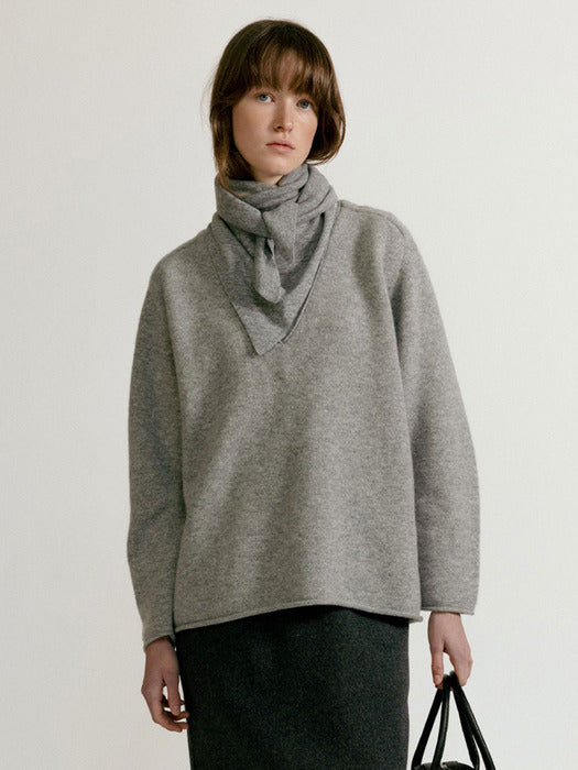 [nothing written] Triangle cashmere muffler (Gray)