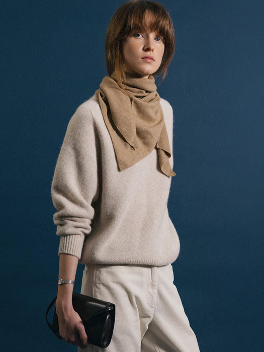 [nothing written] Pound alpaca sweater (Oatmeal)