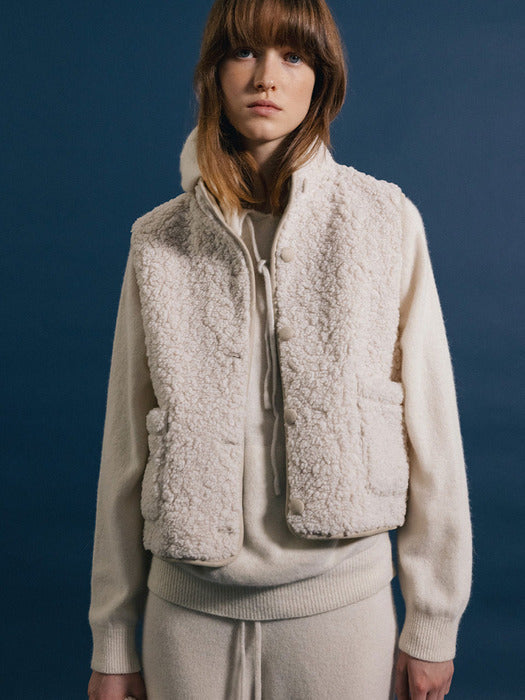 Clothing in beige - Premium quality product image