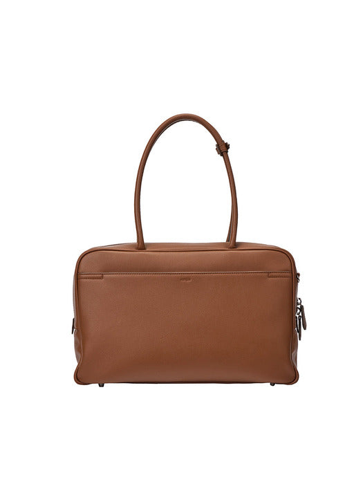 [vunque] Toque Square Tote M (토크 스퀘어 토트 미듐)_2colors

Square-shaped tote bag with a modern design, perfect for daily use.