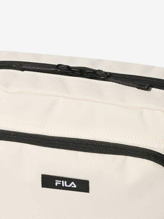 Essential Medium Crossbody Bag_FS3BCG3330X_CRM