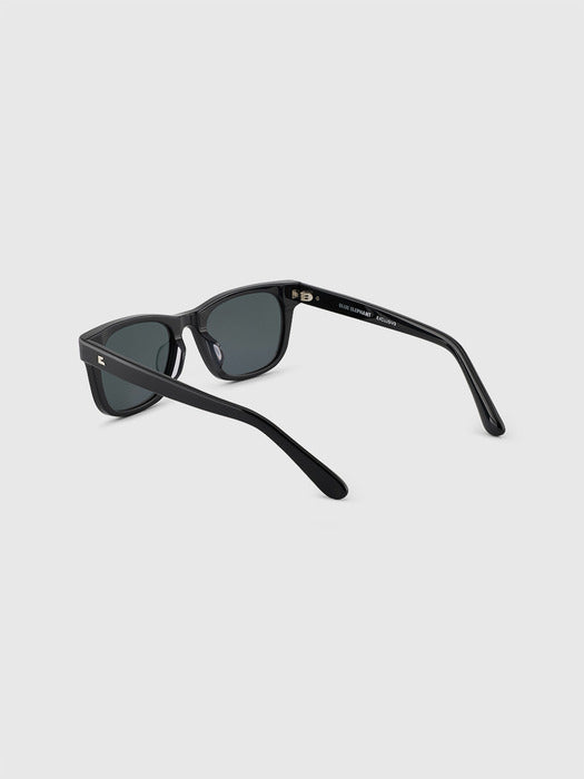 Sunglasses in black - Premium quality product image