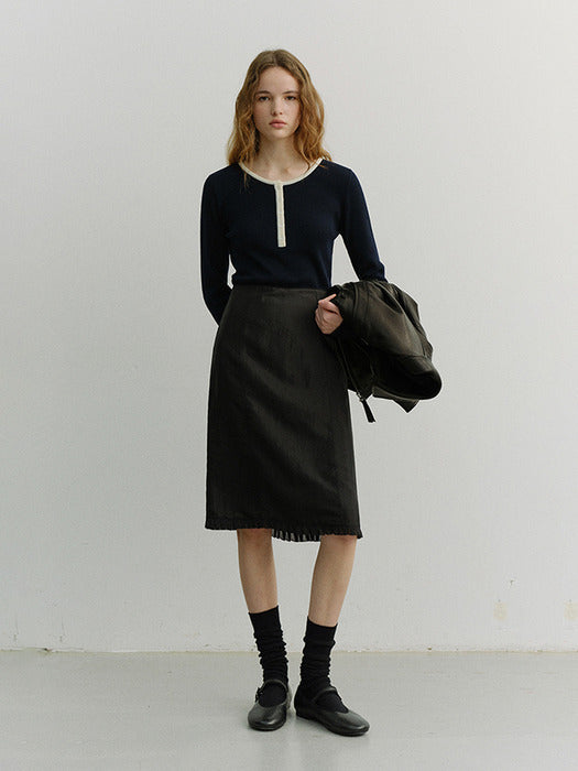 Dunst Buttoned Round-Neck Knit Top Navy