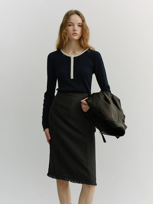 Dunst Buttoned Round-Neck Knit Top Navy