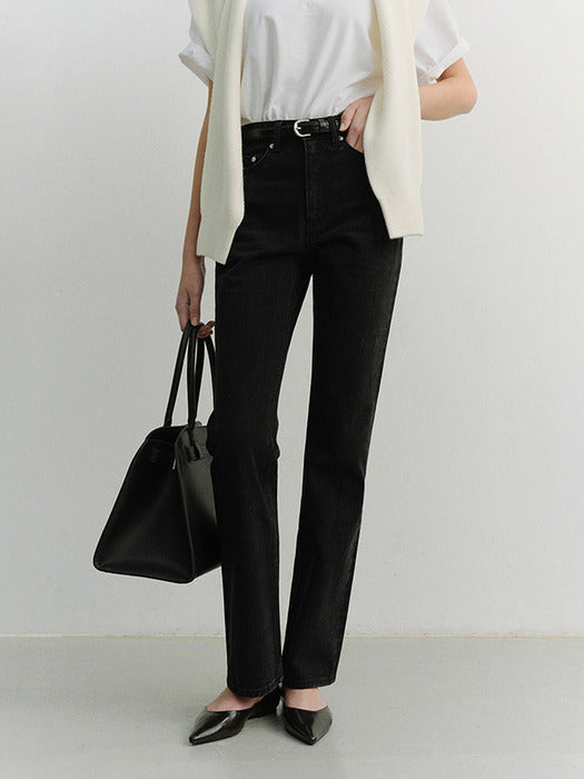 Dunst Essential Semi Boot-Cut Jeans Black