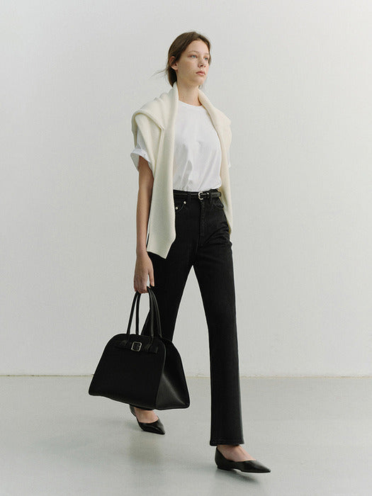 Dunst Essential Semi Boot-Cut Jeans Black