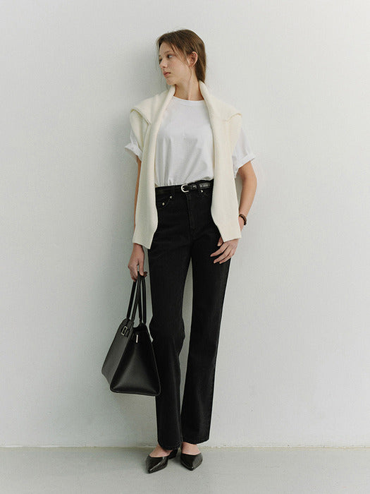 Dunst Essential Semi Boot-Cut Jeans Black