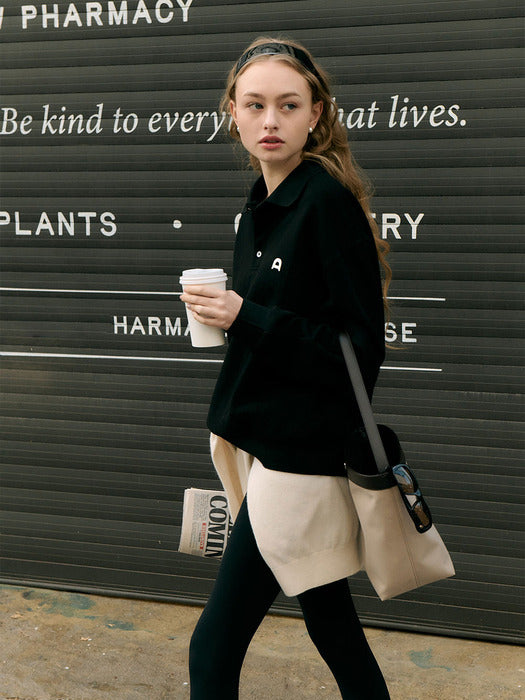 [dunst] UNISEX LEATHER LOGO COLLARED T-SHIRT BLACK_UDTS6A110BK