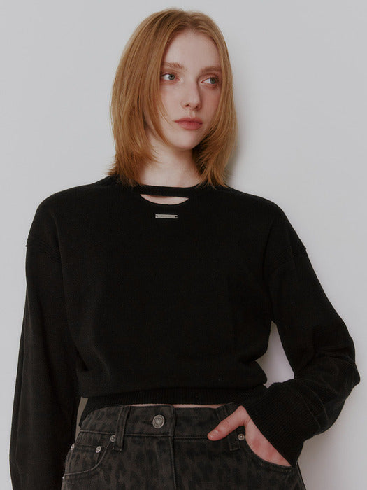 Raive Neck Slit Detail Knit