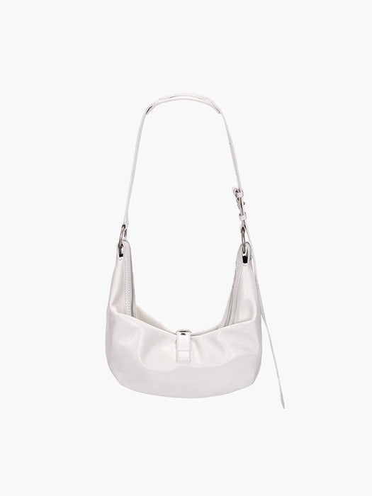 BELTED HOBO MEDIUM_off white glossy plain