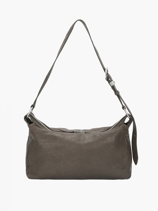 OUTPOCKET HOBO_taupe washed nappa
