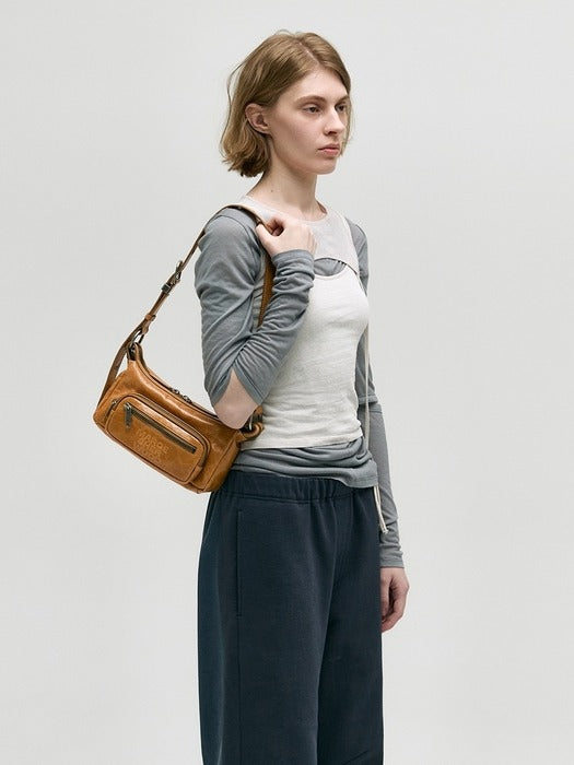 [Margesherwood] Outpocket Hobo MINI_soft camel pull-up crinkle