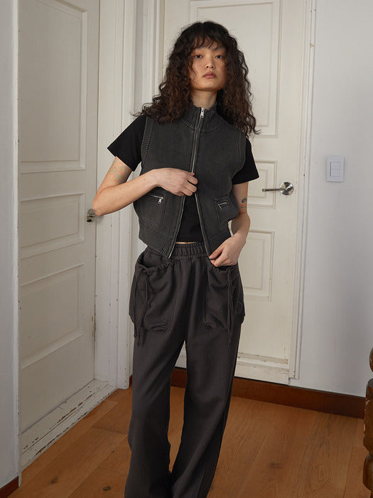 LOGO POINT WASHED KNIT VEST FOR WOMEN IN CHARCOAL