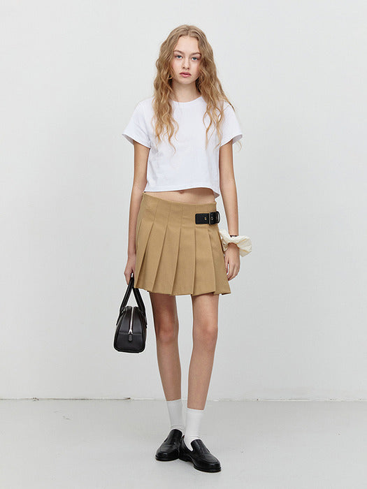 Clothing Accessories in beige - Premium quality product image