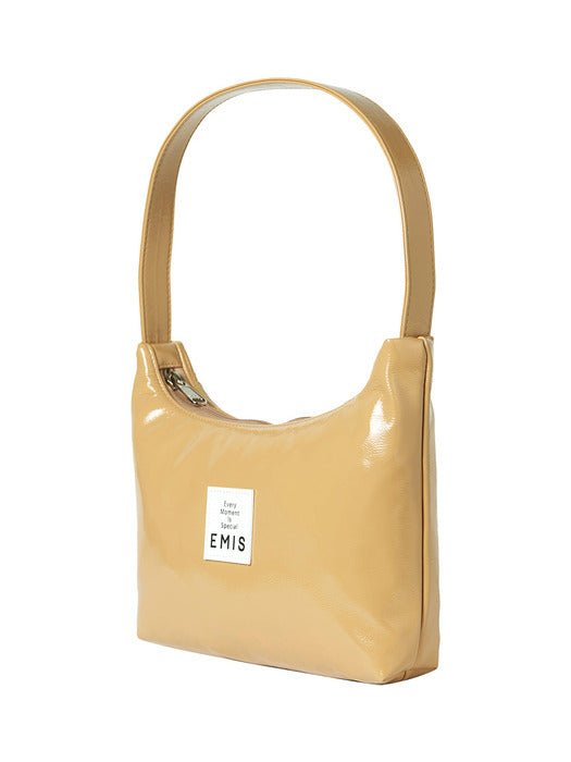 [emis] ENAMEL HOBO BAG-SAND