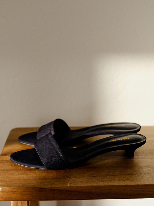Kindersalmon Moire Kitten Heels Black