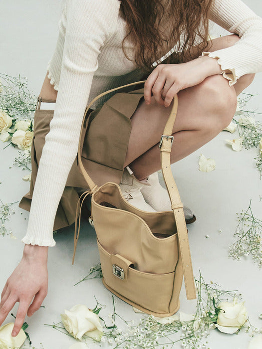 [raive] Riley Nylon Bucket in Yellow UF5SB072-52