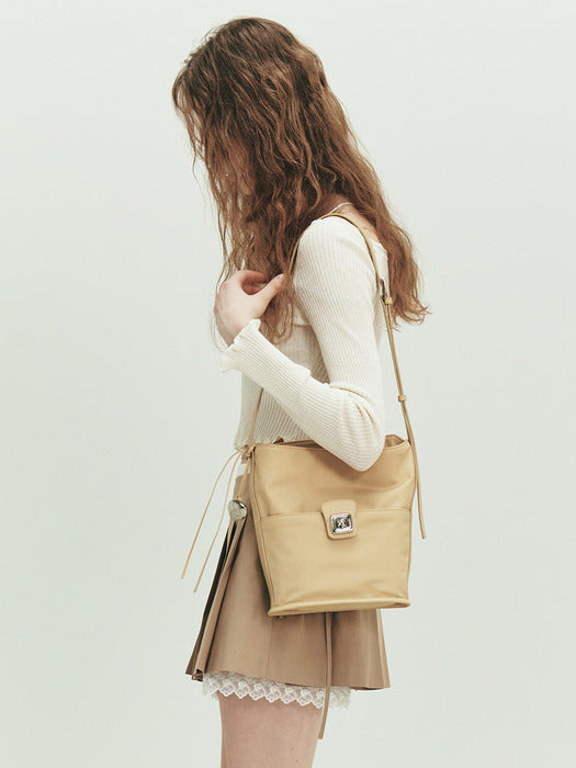 [raive] Riley Nylon Bucket in Yellow UF5SB072-52