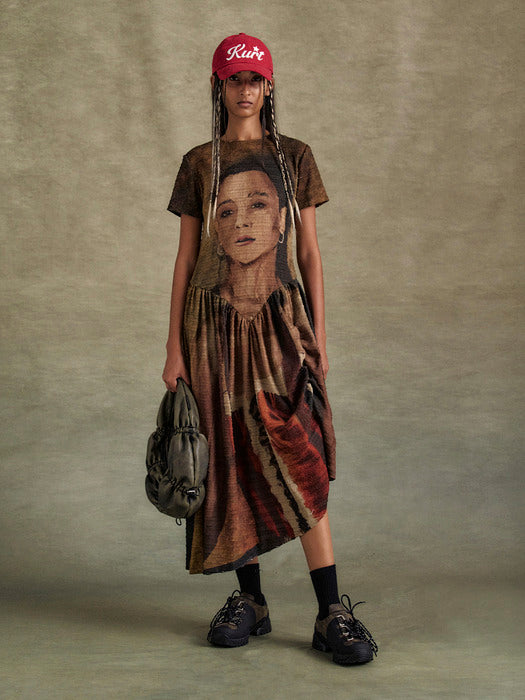 Clothing in beige - Premium quality product image