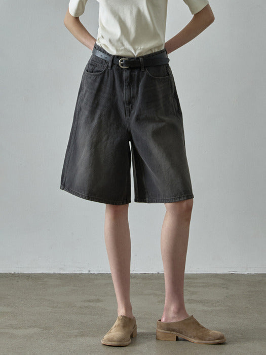 Facade Pattern Wide Bermuda Denim faded black