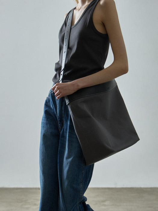 [facade pattern] Longchamp Big Back Black Grey