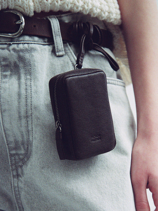 [facade pattern] Mini Strap Bag in Chocolate