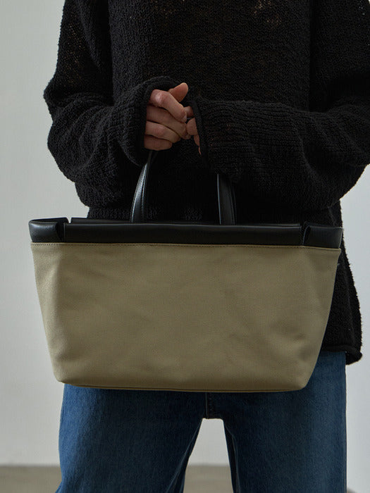 [facade pattern] Linda Back Dust