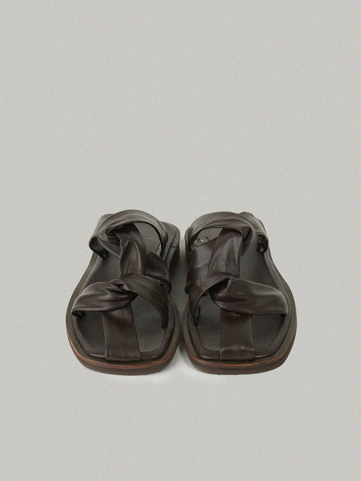 [facade pattern] Weave Sandal - Chocolate