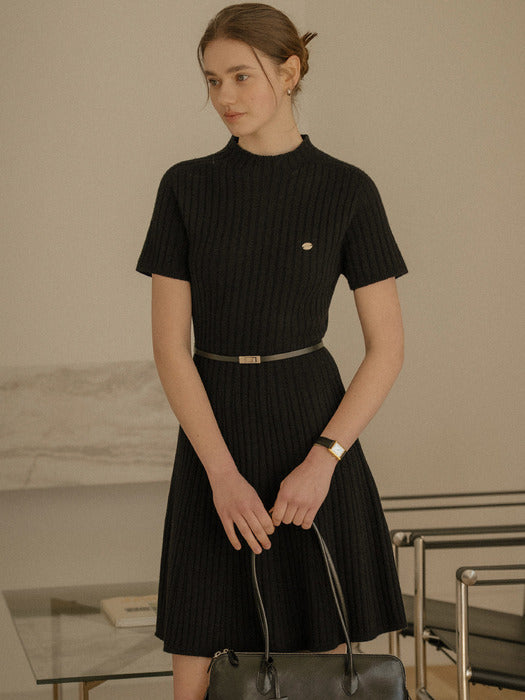 [TILLIDIE] Soft wool logo point slim knit dress_Black