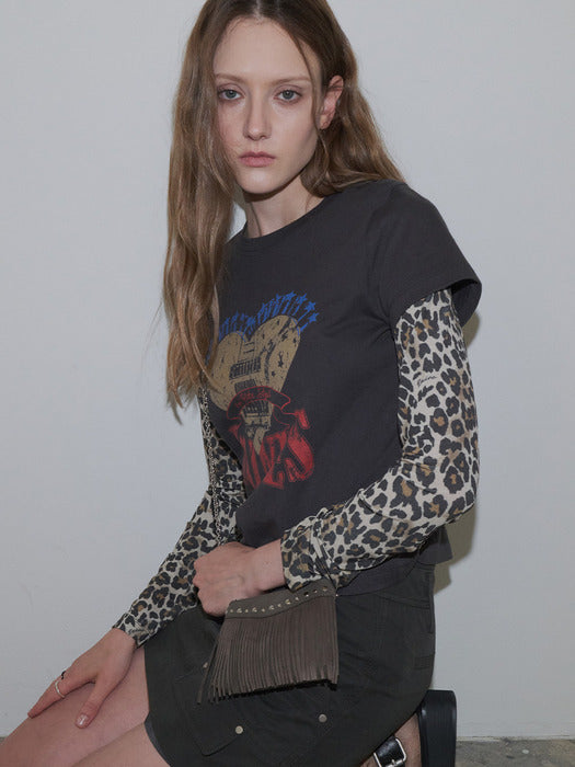 [raive] Leopard Heart Ravers Layered T-Shirt in Charcoal VW5SE512-9E
