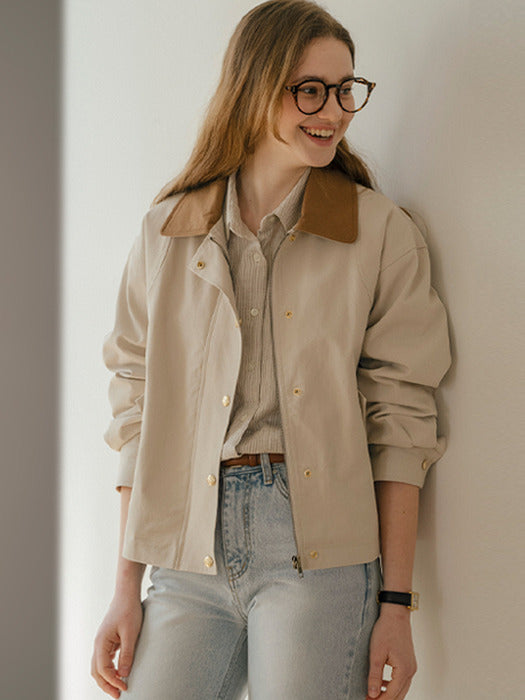 [TILLIDIE] Danna coloring collar gold button jumper_Sand Beige