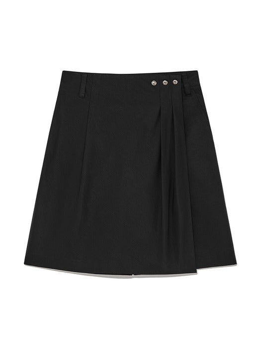 BERMUDA WRAP SKIRT PANTS IN BLACK