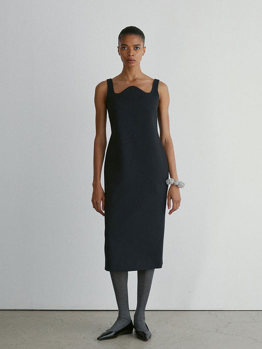 [recto] RC SIGNATURE CURVED NECK DRESS (BLACK)