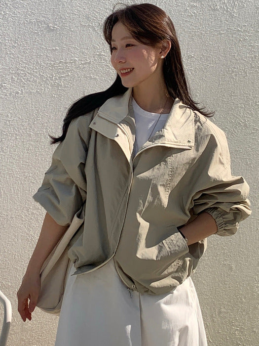 [TILLIDIE] High neck comfortable wind jumper_Beige