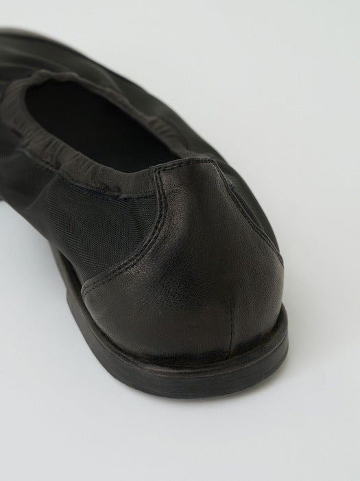 [moia] mesh square flat (black)