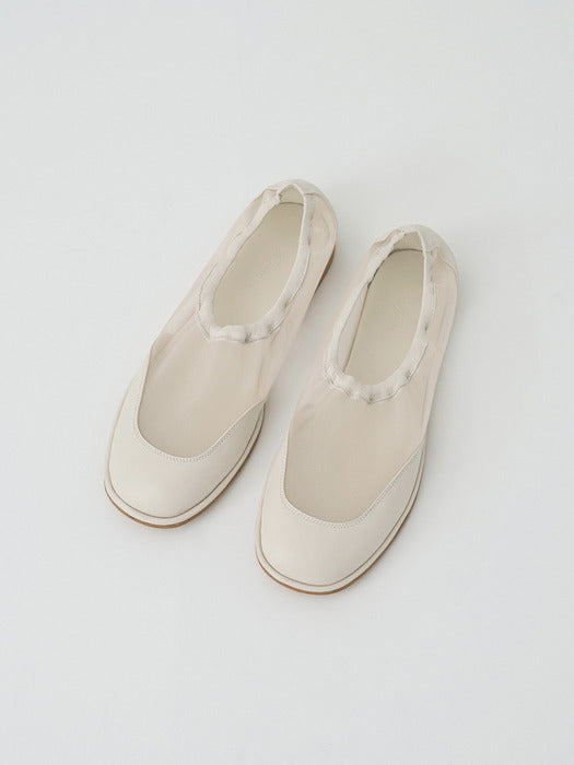 [moia] mesh square flat (ivory)