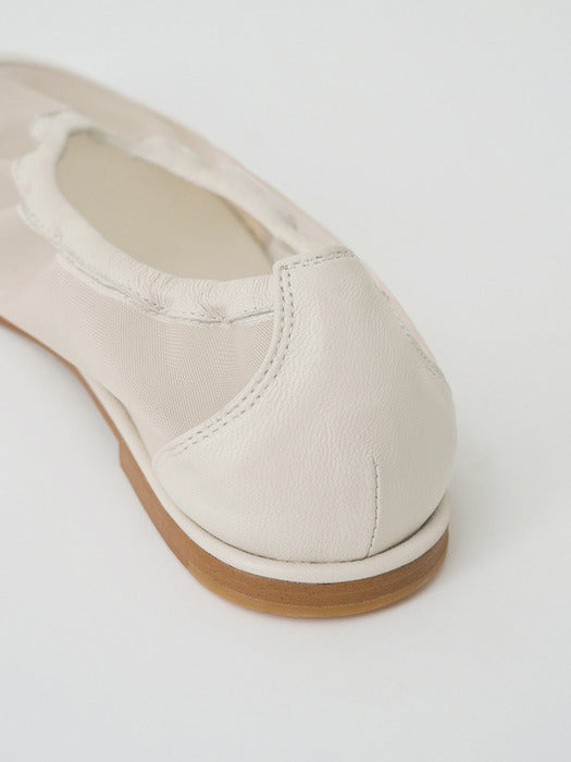 [moia] mesh square flat (ivory)