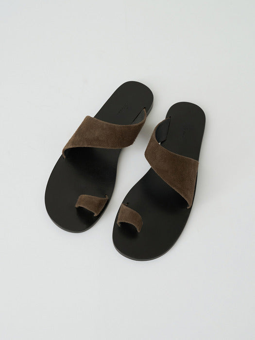 [moia] curved flip-flops (brown suede)